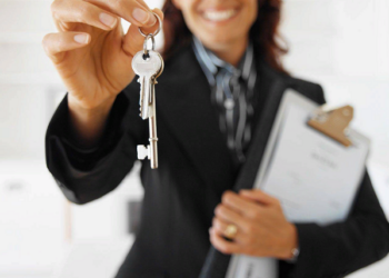 How to find a realtor in Spain and arrange real estate