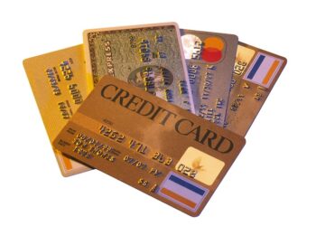 Основні характеристики та етапи виготовлення пластикових карток