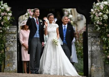 Photographer Alexei Wells: professional wedding photography services in London