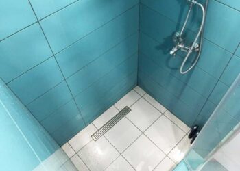 Душевой трап: виды, преимущества и рекомендации по выбору