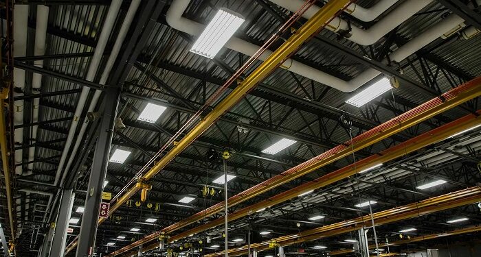 Переваги світлодіодного промислового освітлення від LEDSTER та вибір обладнання