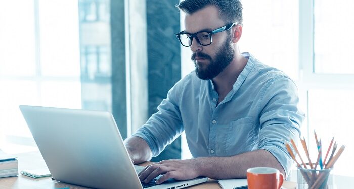 Як CRM допомагає покращити взаємодію з клієнтами та утримати їх