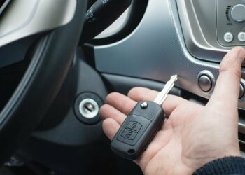 Reliable and professional auto mechanic services in Woodstock from Autokey24